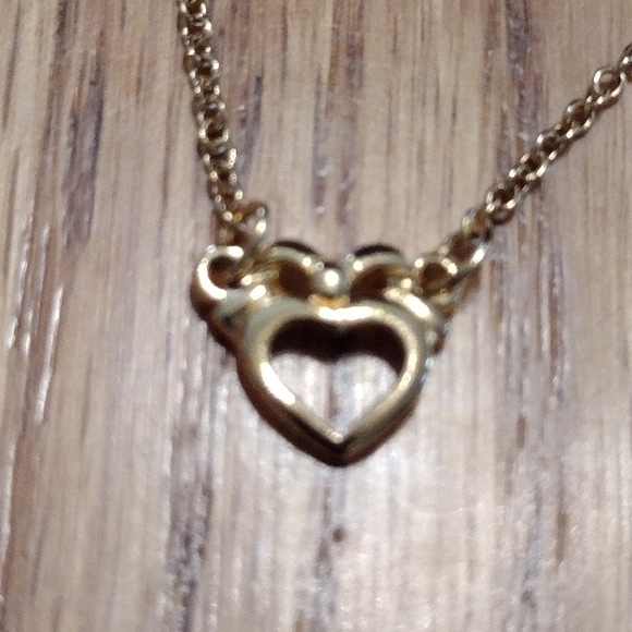 Gold heart bracelet - Picture 3 of 16